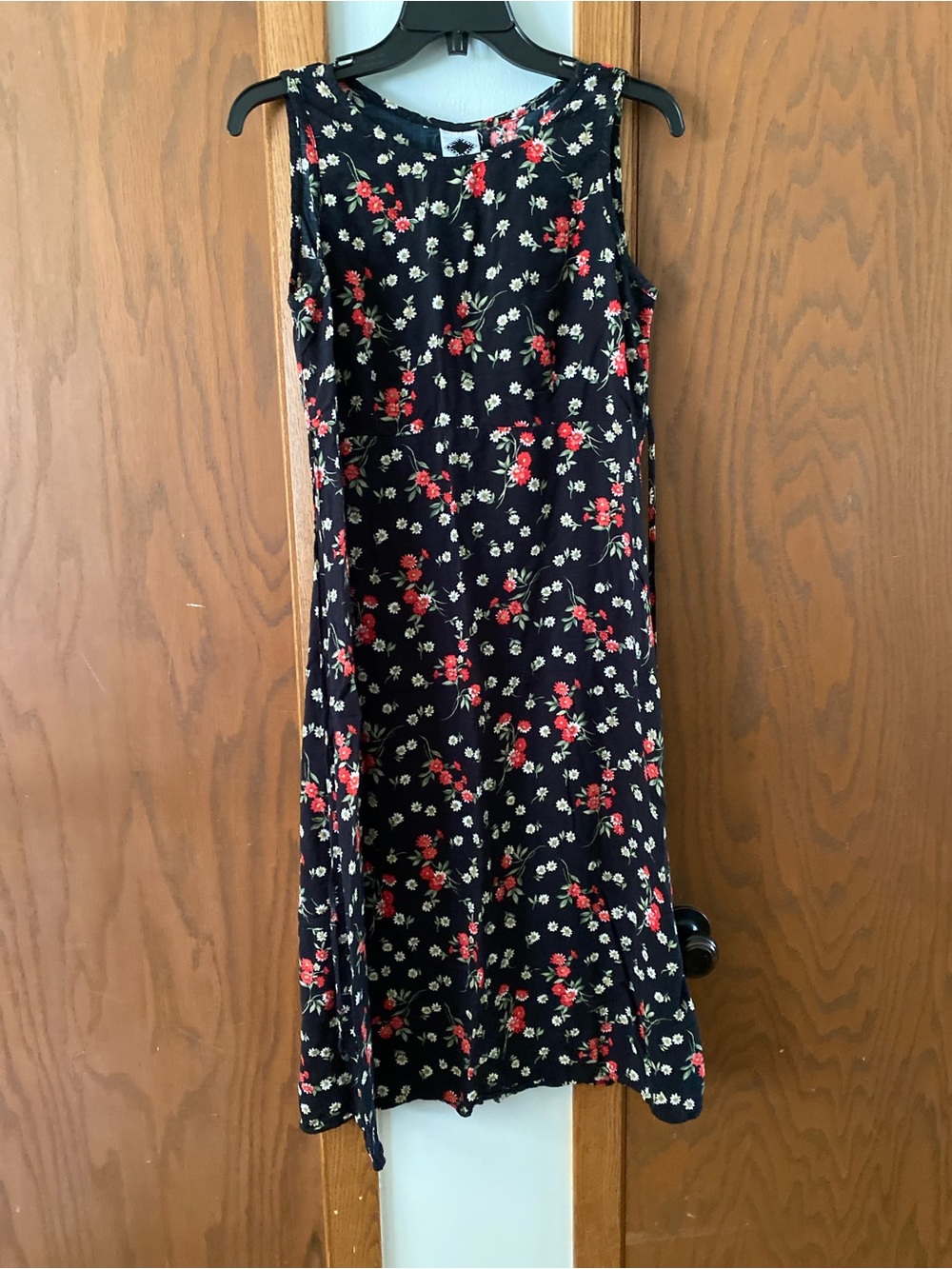 Floral Sleeveless Midi Dress